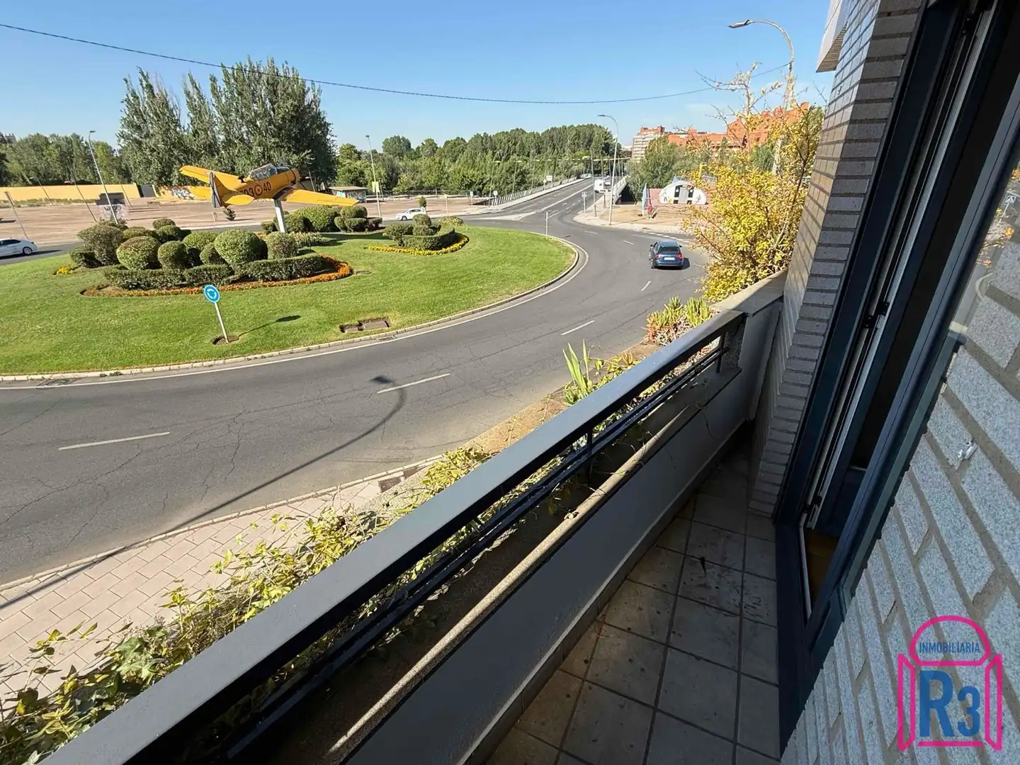 Vista exterior de Piso de alquiler en León Capital  con Calefacción, Terraza y Trastero
