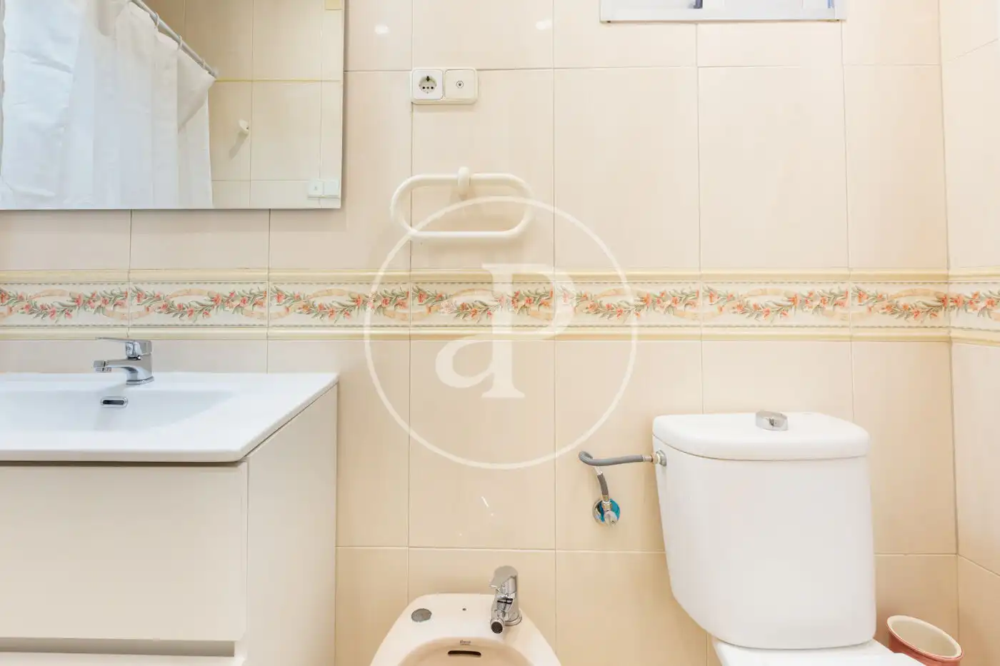 Baño de Piso en venta en Valencia con Aire acondicionado y Calefacción