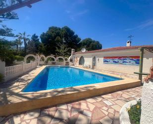 Piscina de Casa o xalet en venda en L'Alfàs del Pi amb Aire condicionat, Jardí privat i Terrassa