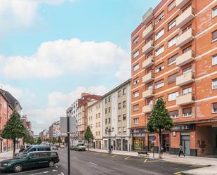 Exterior view of Flat for sale in Oviedo   with Terrace and Balcony