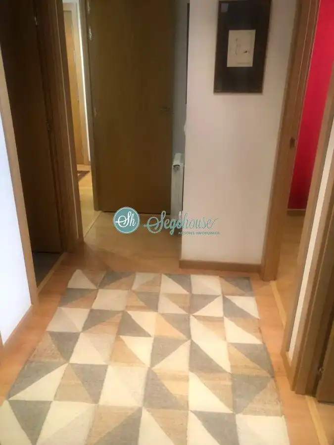 Wohnung zum Verkauf in Segovia mit Heizung, Terrasse und Abstellraum