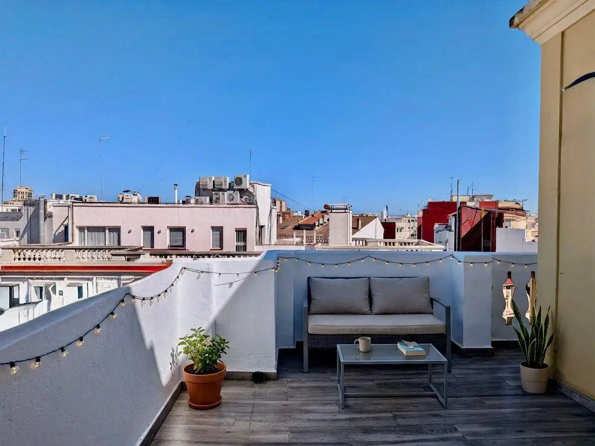 Flat for rent in D'Àngel Guimerà, Arrancapins