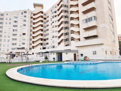 Piscina de Pis en venda en Alicante / Alacant amb Aire condicionat, Calefacció i Terrassa