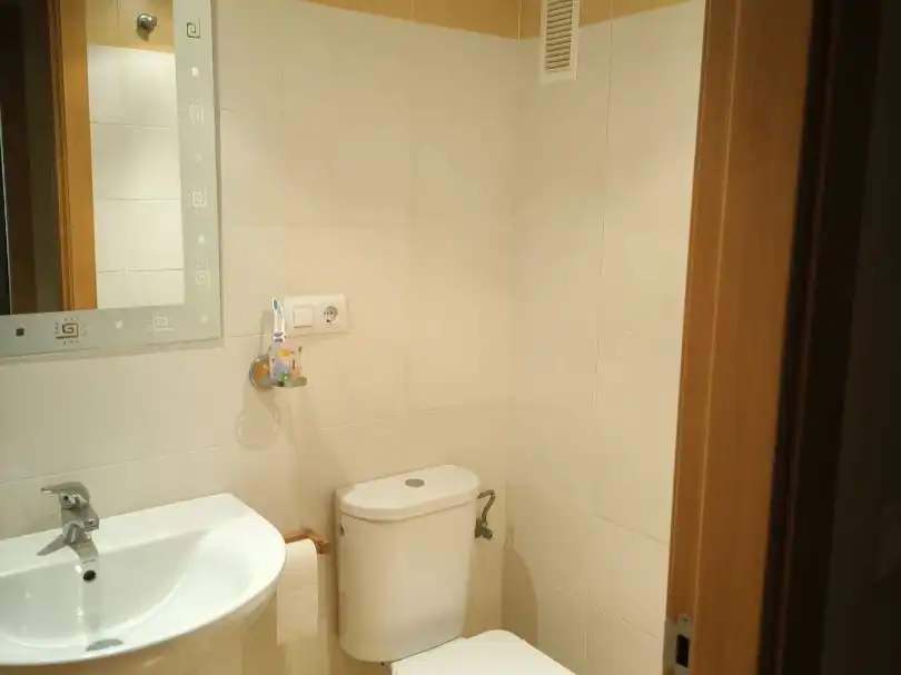 Apartament amb jardí en venda a Calle Sierra del Almirez 16, imagen 4