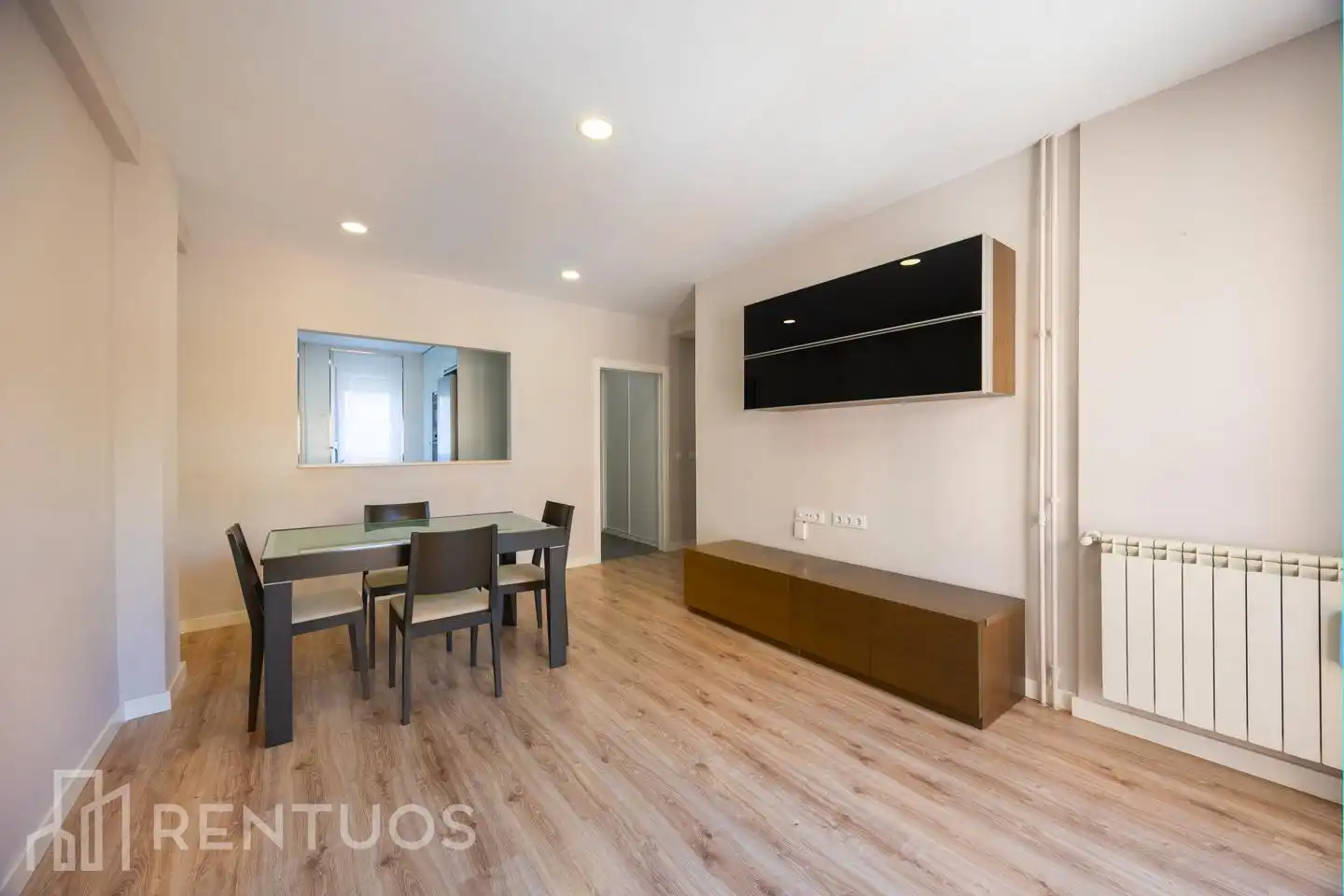 Flat with lift to rent in Calle de Valdevarnes, imagen 4