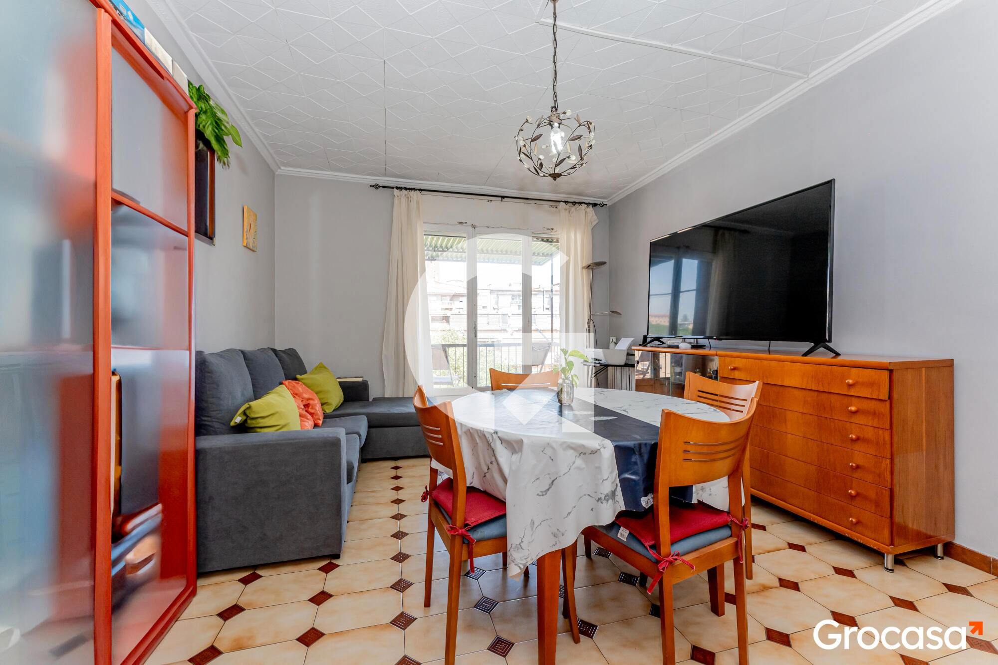 Dining room of Flat for sale in Vic  with Oven and Balcony