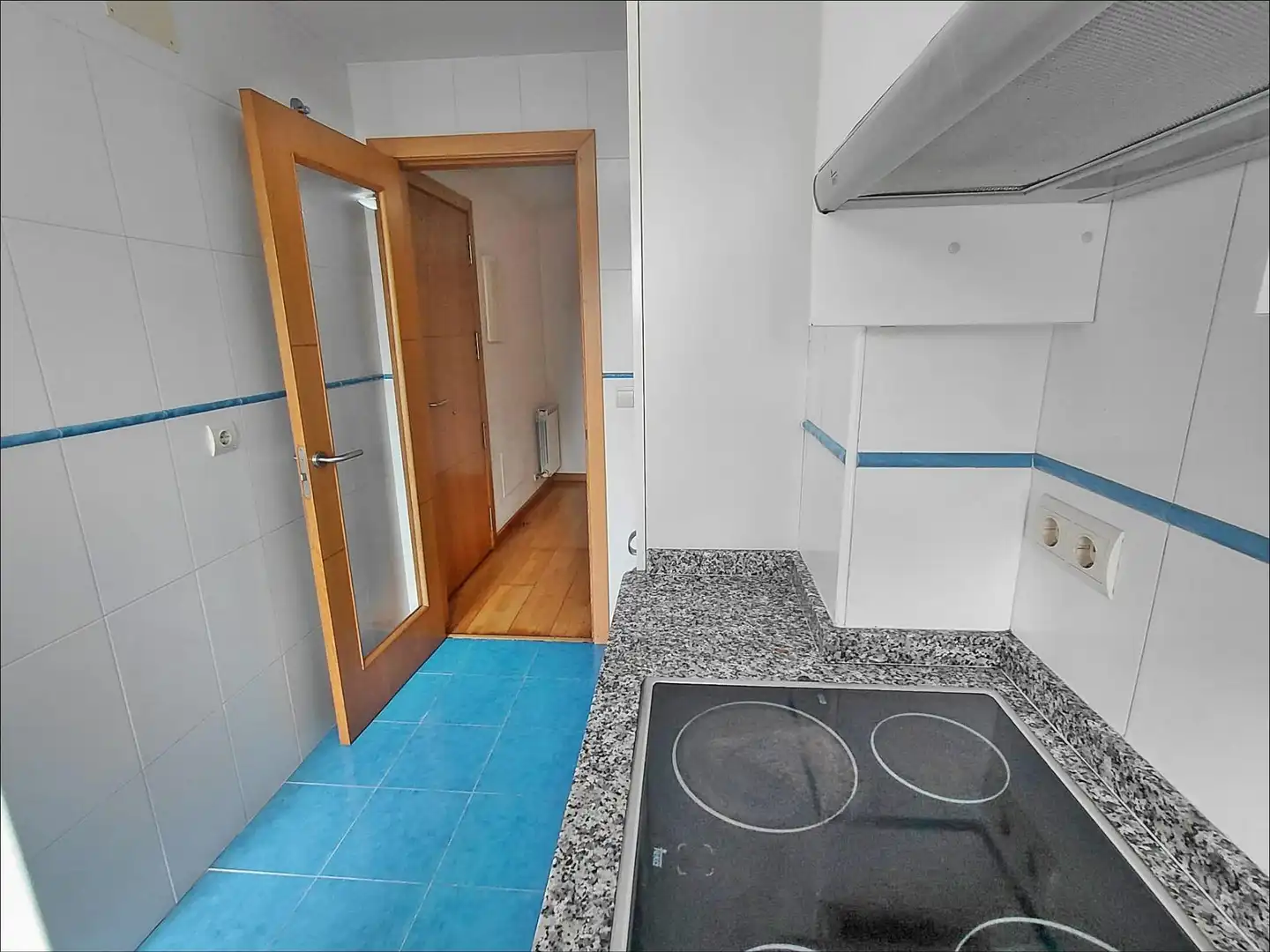 Cocina de Piso en venta en Vilagarcía de Arousa con Calefacción, Jardín privado y Terraza