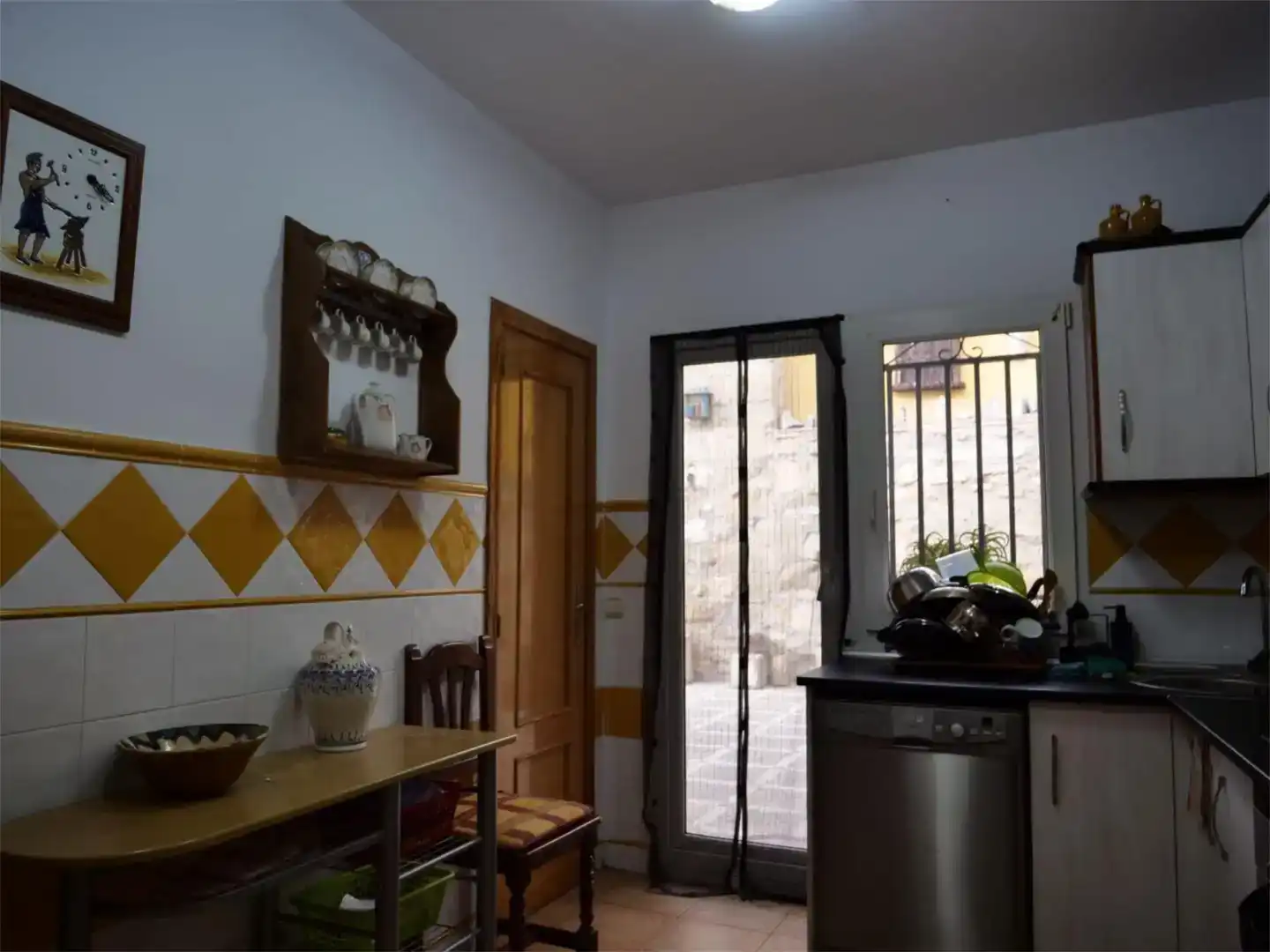 Küche von Wohnung zur Miete in Baeza mit Privatgarten, Abstellraum und Möbliert