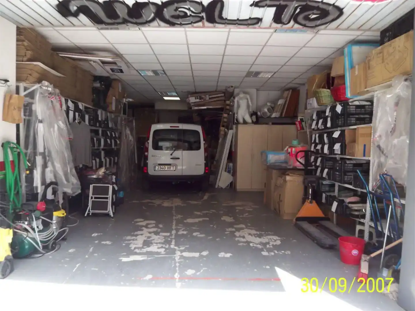 Aparcament de Local en venda en Pozuelo de Alarcón amb Moblat