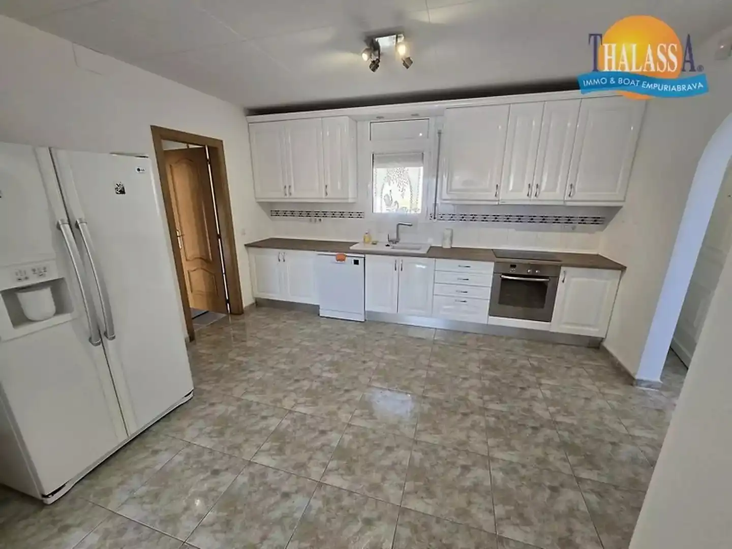 Cocina de Casa o chalet en venta en Pau con Aire acondicionado, Calefacción y Jardín privado
