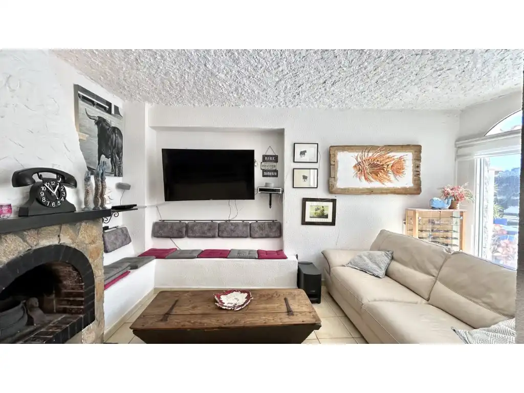 Living room of Houses for sale in Empuriabrava