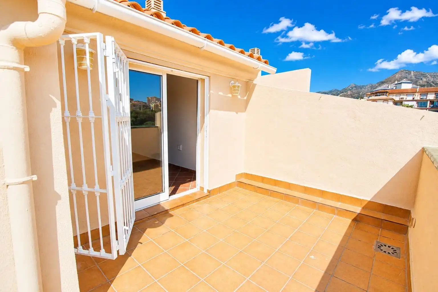 Ático con piscina en venta en Avenida GANDHI, imagen 7