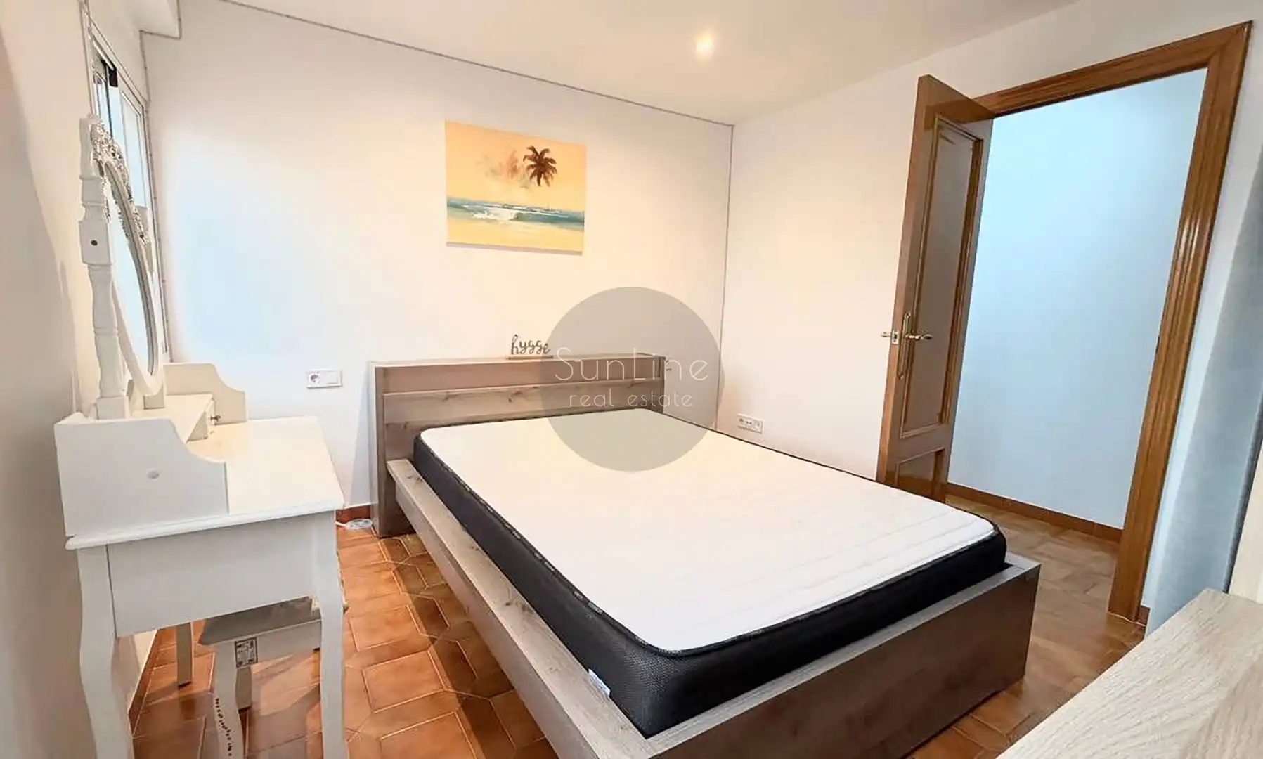 Bedroom of Flat for rent in Valencia  with Air Conditioner, Furnished and Balcony