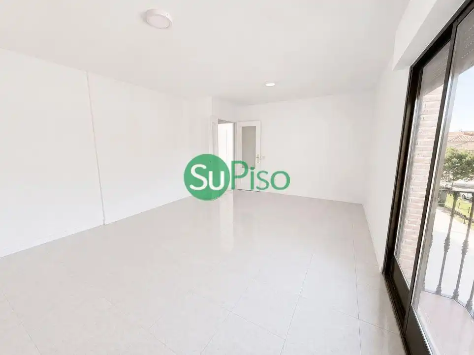 Piso en venta en Avenida Antero López, Magán