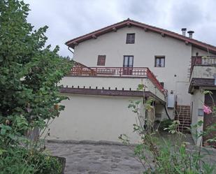 Vista exterior de Finca rústica en venda en Ezkio-Itsaso amb Terrassa