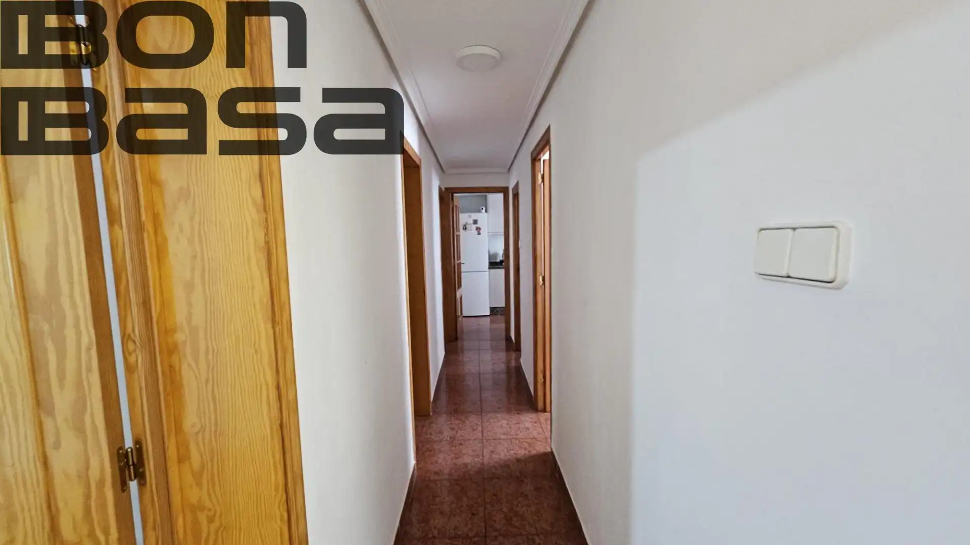 Wohnung zum Verkauf in Alicante / Alacant mit Klimaanlage und Balkon