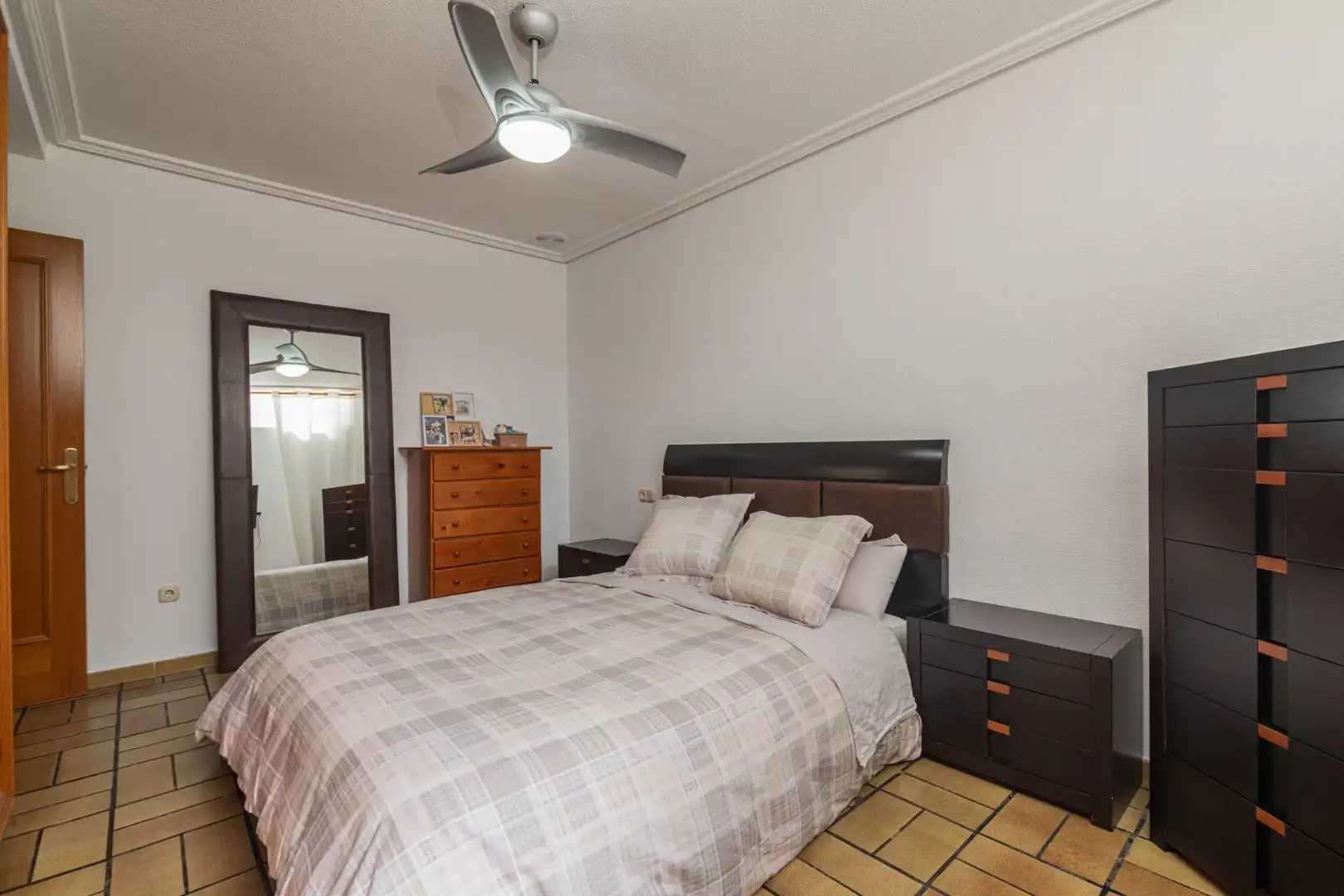 Habitación de Casa o chalet en venta en Elche / Elx con Jardín privado, Terraza y Piscina