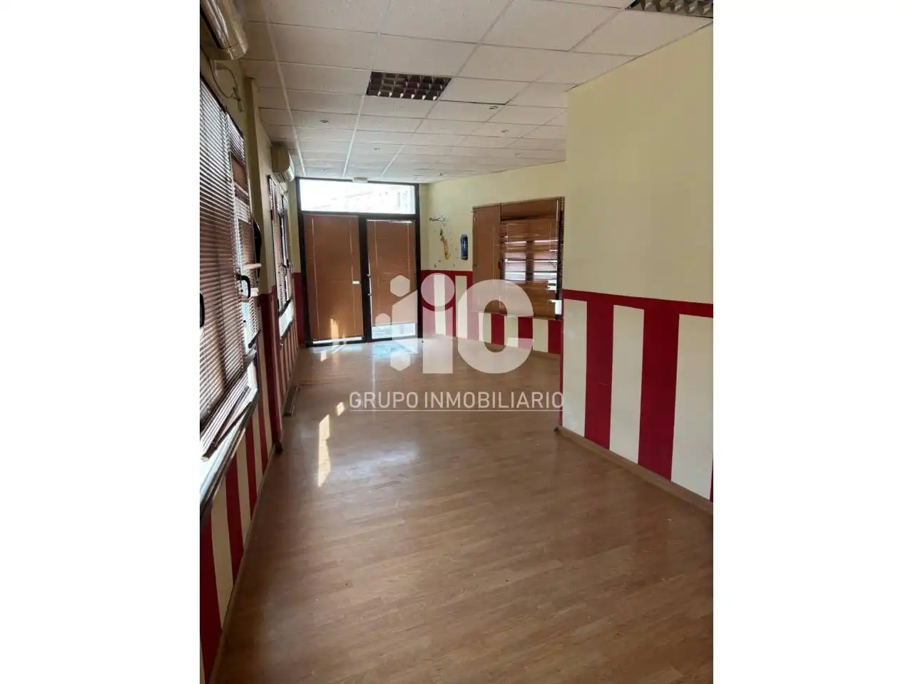 Local comercial en venda a Baena