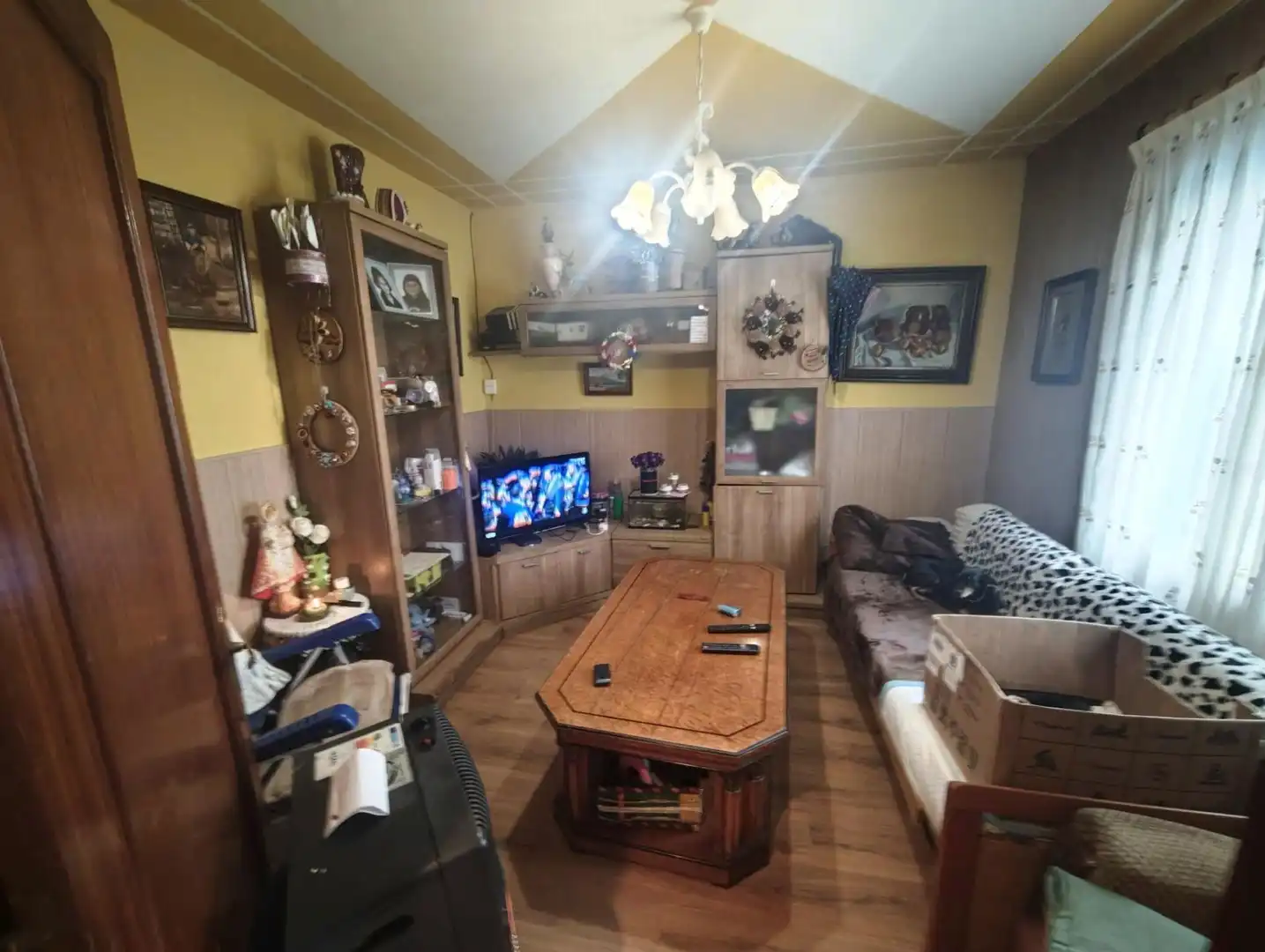 Living room of Houses for sale in Mieres (Asturias)  with Terrace, Swimming Pool and Furnished