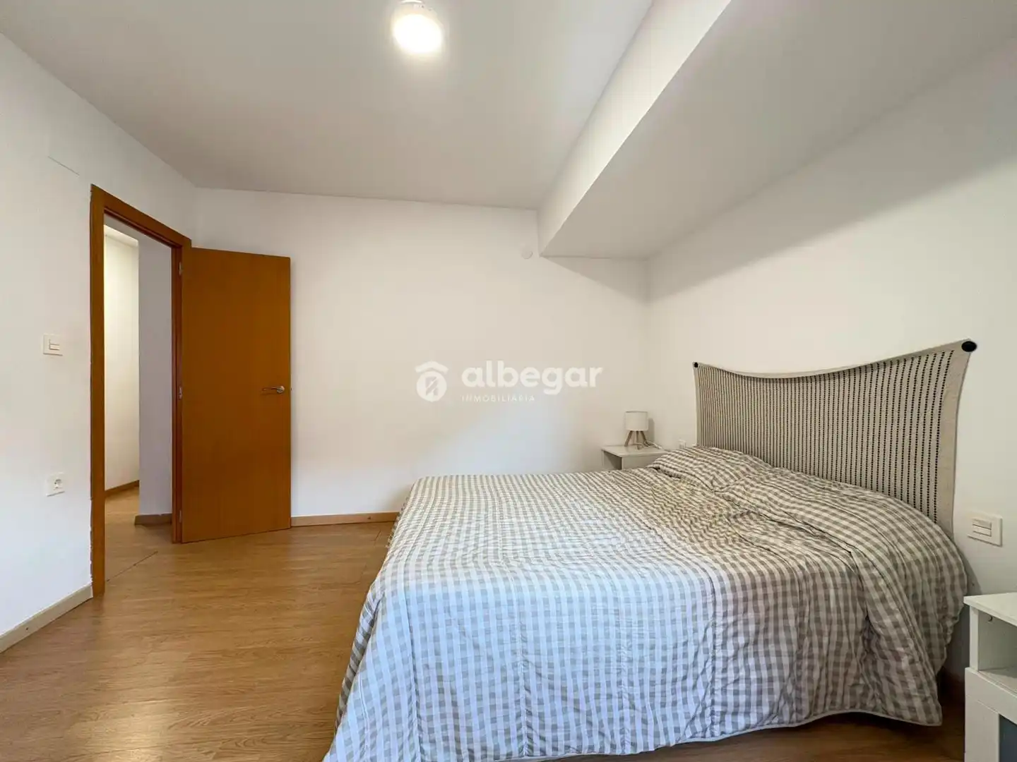 Habitación de Piso en venta en Quart de Poblet con Aire acondicionado y Amueblado