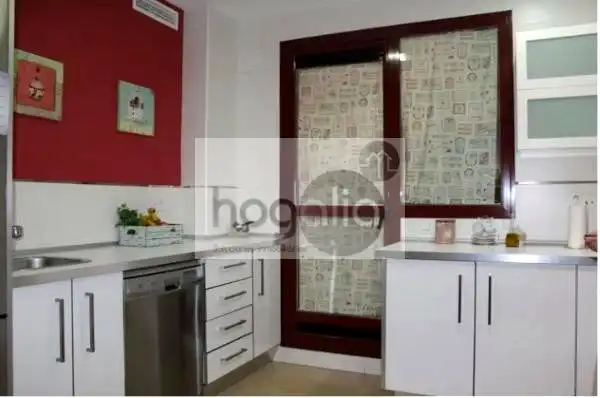 Kitchen of Flat for rent in Sevilla  with Air Conditioner, Private garden and Swimming Pool