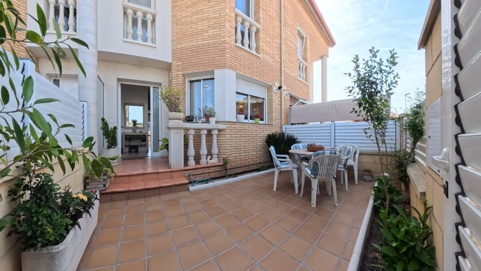 Terraza de Casa adosada en venta en Cunit con Aire acondicionado, Calefacción y Jardín privado