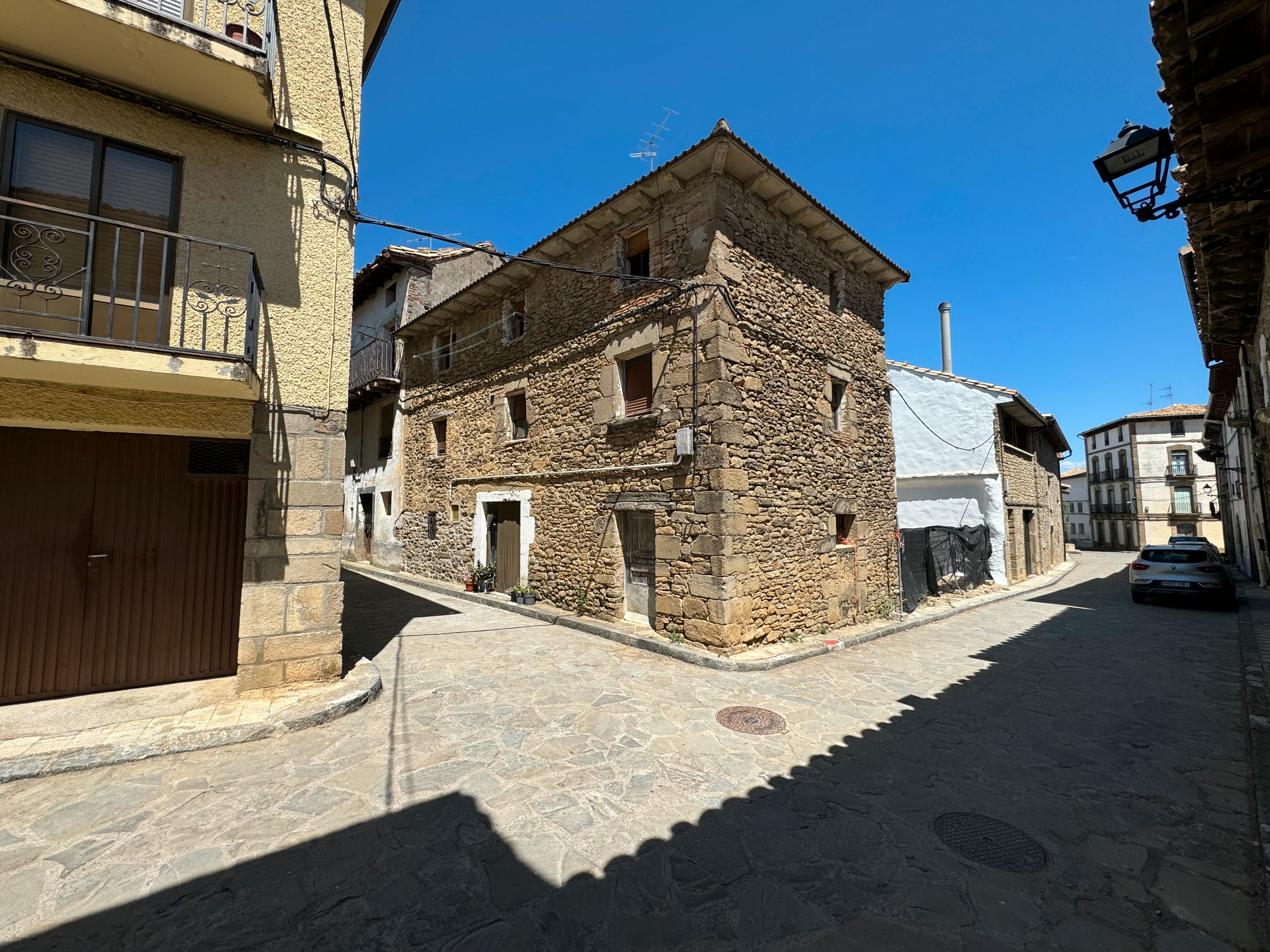 Exterior view of Apartment for sale in Bailo  with Heating, Parquet flooring and Furnished