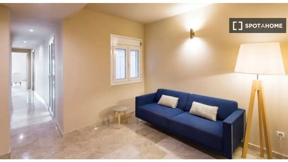 Flat with terrace to rent in Ciutat Vella, imagen 12