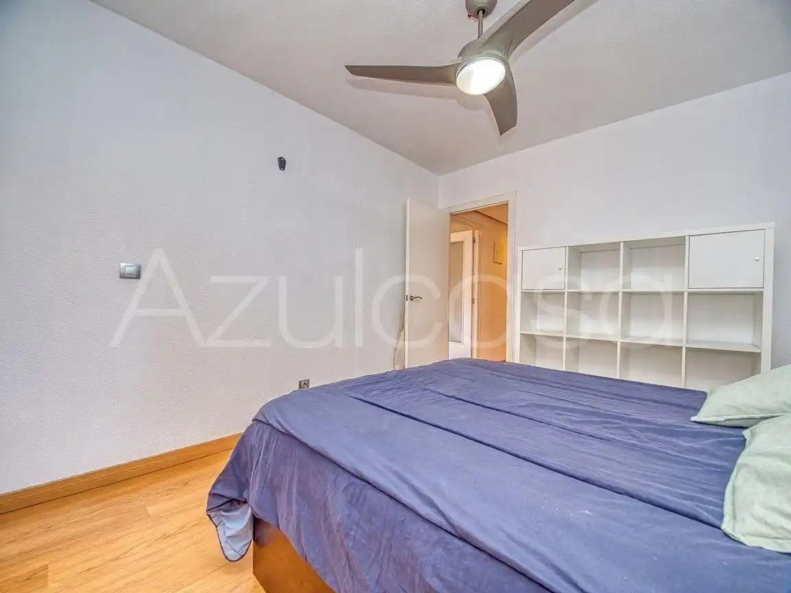 Schlafzimmer von Wohnung zum Verkauf in Sant Joan d'Alacant mit Klimaanlage, Terrasse und Gemeinschaftspool