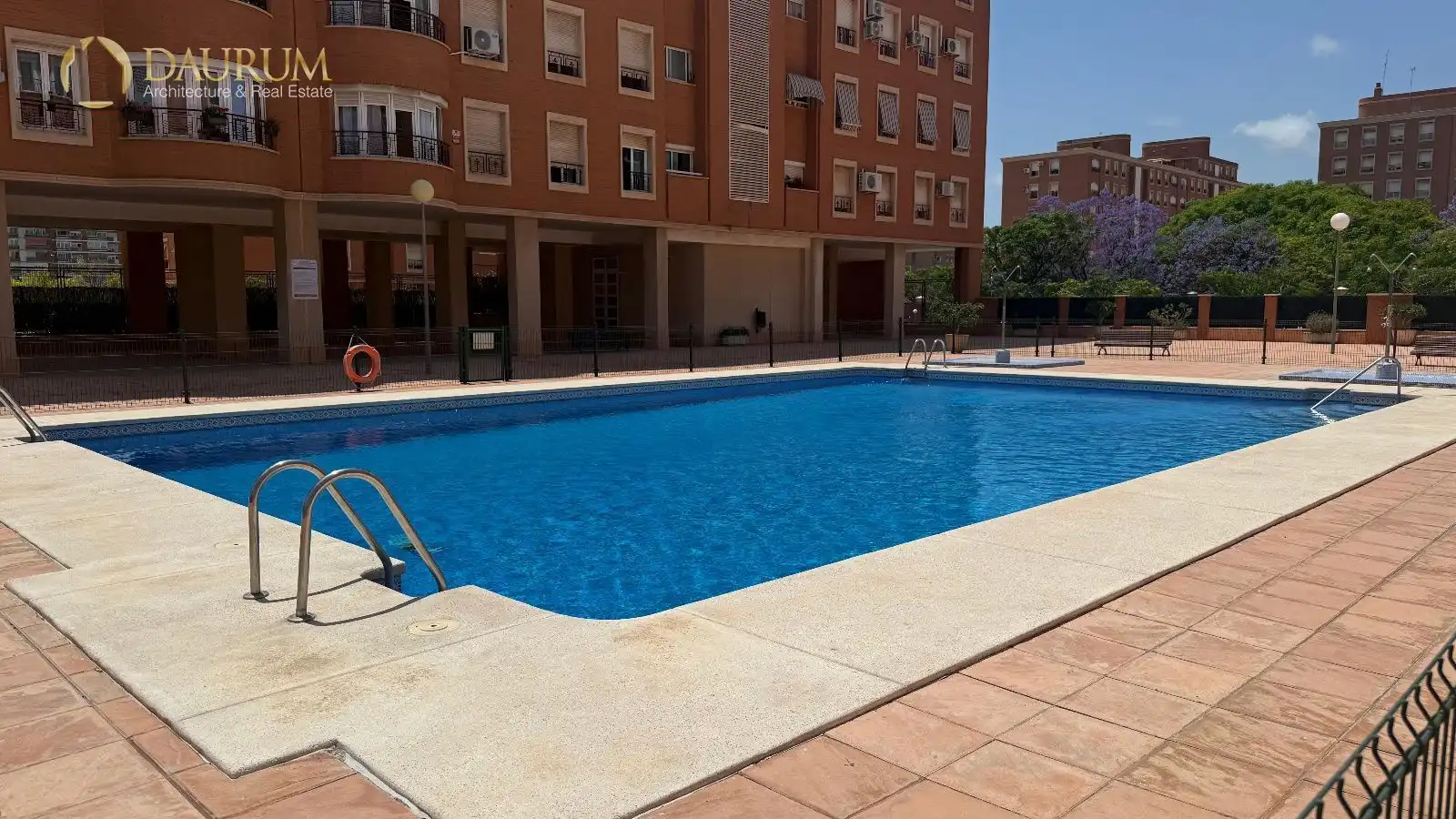Schwimmbecken von Wohnung zum Verkauf in Alicante / Alacant mit Klimaanlage, Heizung und Abstellraum