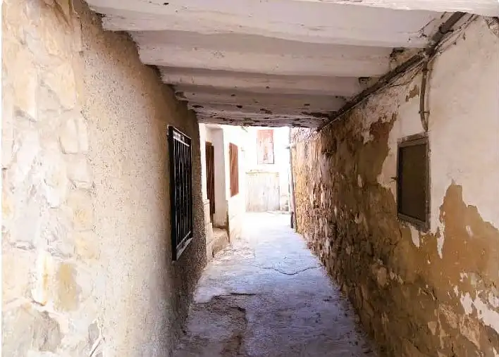 Houses for sale in Chelva  with Storage room and Balcony