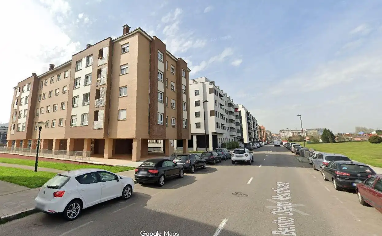 Vista exterior de Pis en venda en Gijón 