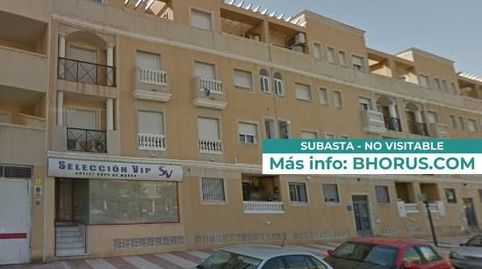 Foto 2 de Piso en venta en Reino de España (r), 27, Las Salinas, Roquetas de Mar