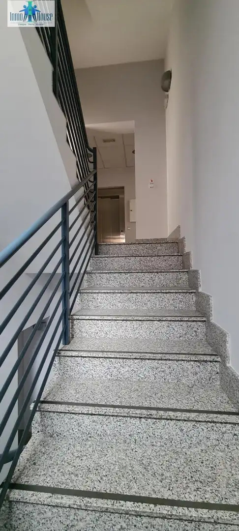 Gebäude zur Miete in Albacete