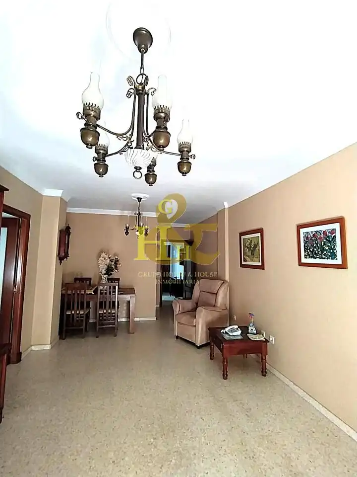 Sala de estar de Planta baja en venta en Sanlúcar de Barrameda con Aire acondicionado