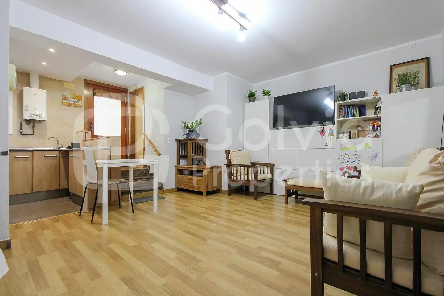 Planta baixa en venda en Castelldefels amb Parquet, Terrassa i Moblat