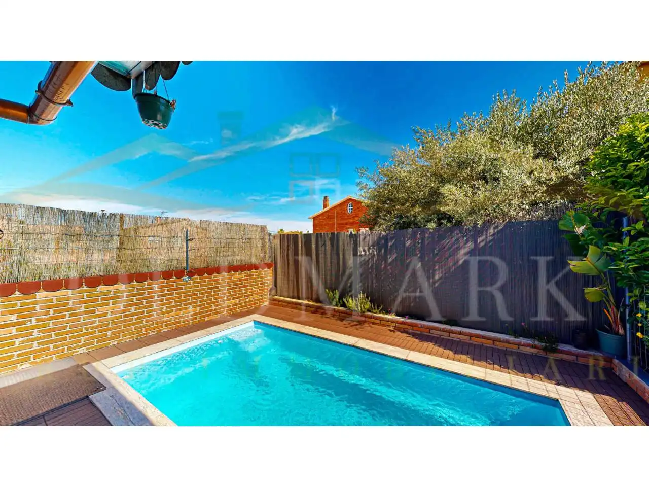 Swimming pool of Houses for sale in Rubí  with Air Conditioner, Heating and Private garden