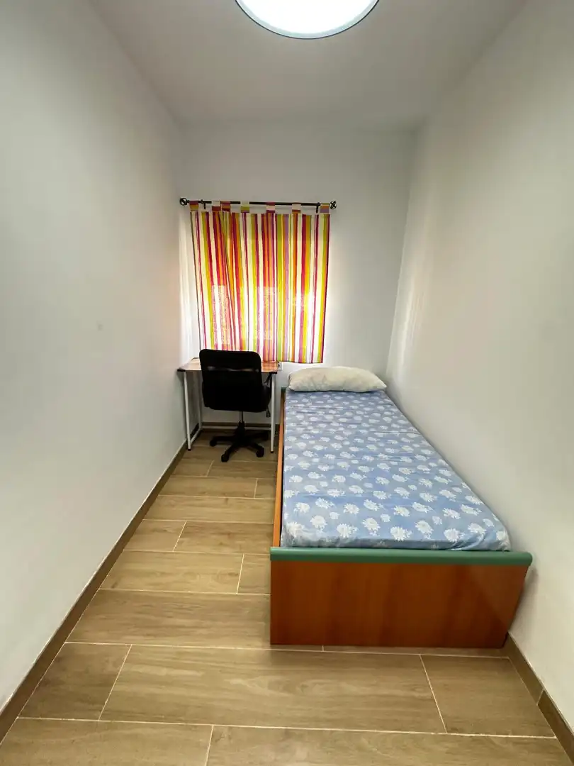 Pis de lloguer a Calle Segovia, 18, Peñamefecit - Avda Barcelona