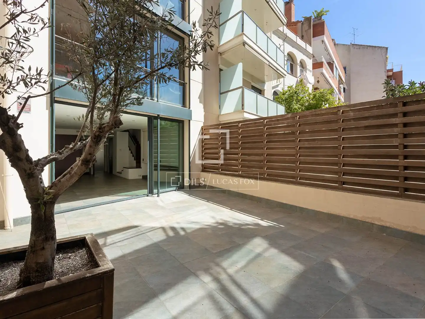 Terrace of Houses for sale in Barcelona  with Air Conditioner, Terrace and Storage room