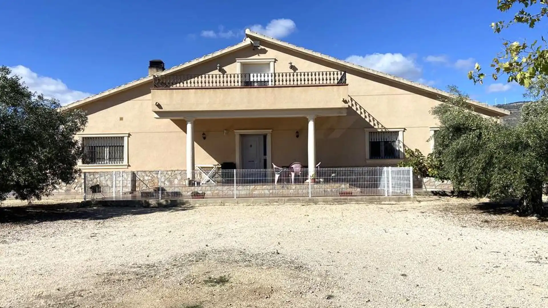 Exterior view of Houses for sale in Caudete  with Air Conditioner and Heating