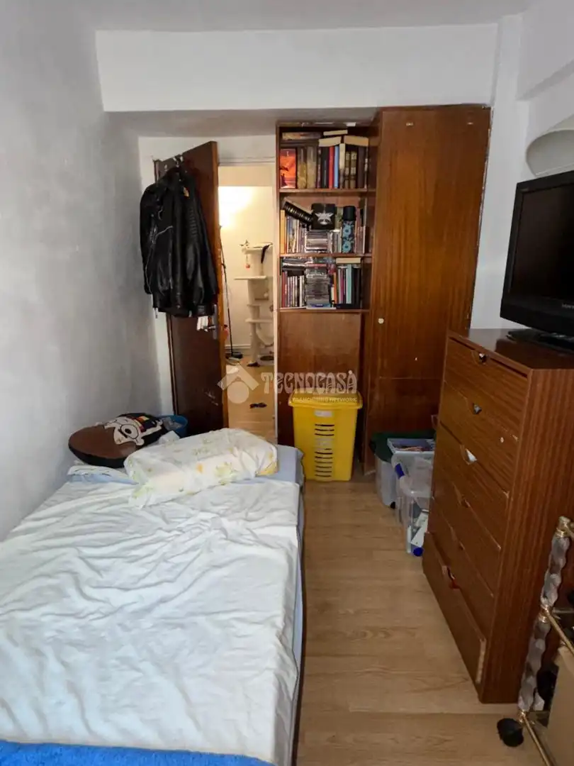 Bedroom of Flat for sale in Madrid  with Heating, Terrace and Storage room