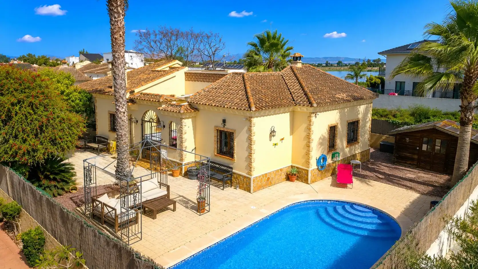 Vista exterior de Casa o xalet en venda en Daya Vieja amb Terrassa i Traster