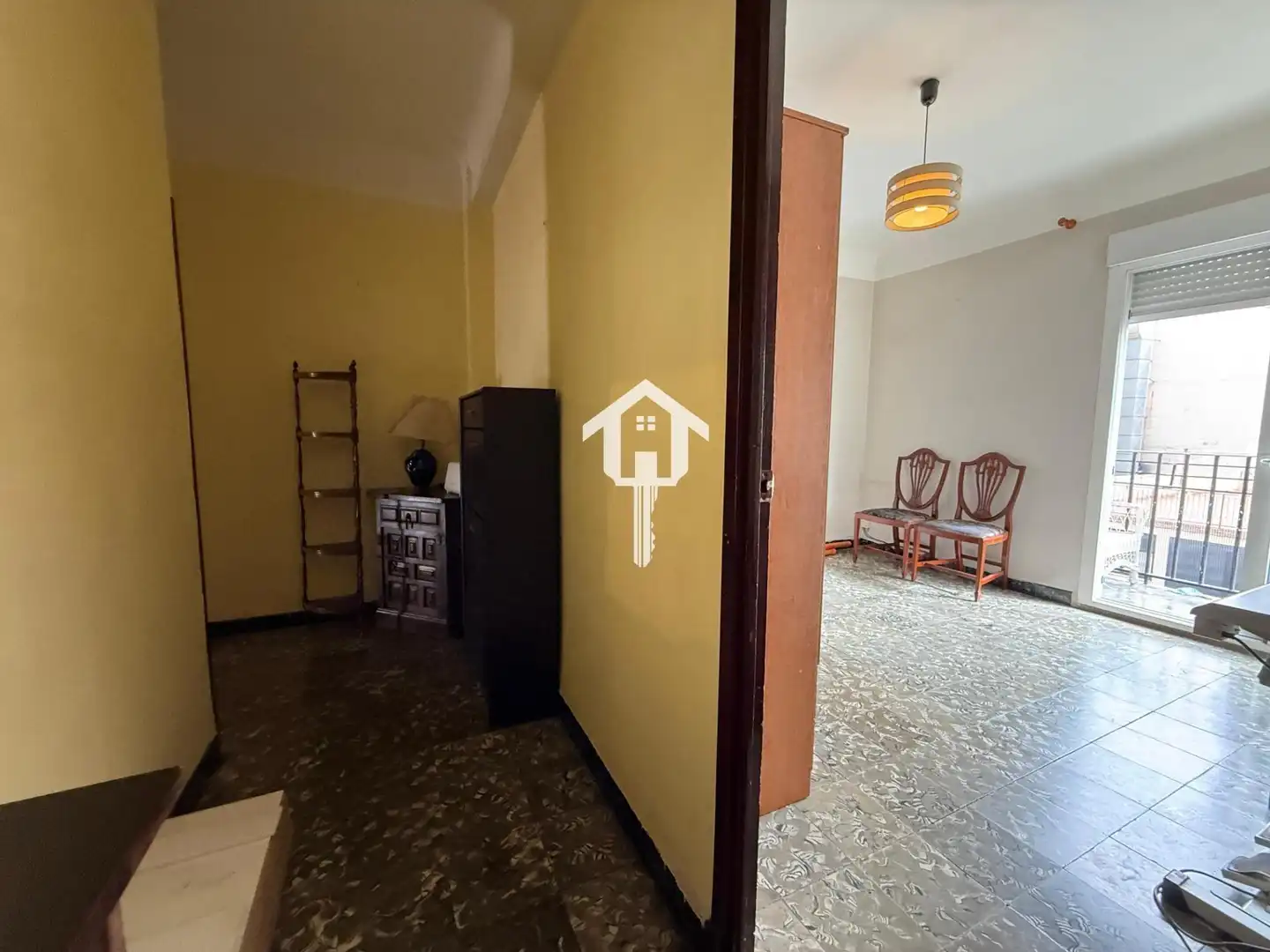 Apartamento en venta en Calle MAESTRO ALONSO, Altozano - Conde Lumiares