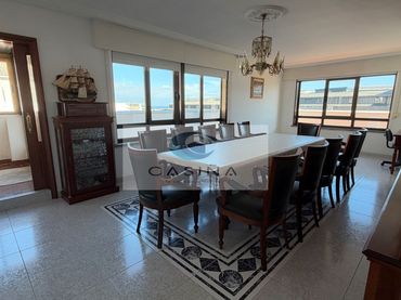 Piso con ascensor en venta en Avenida Arcadio Pardiñas