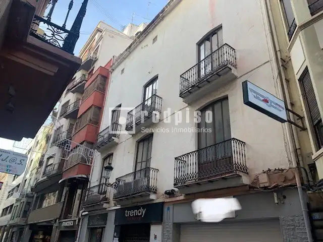 Residencial en venda a Colon