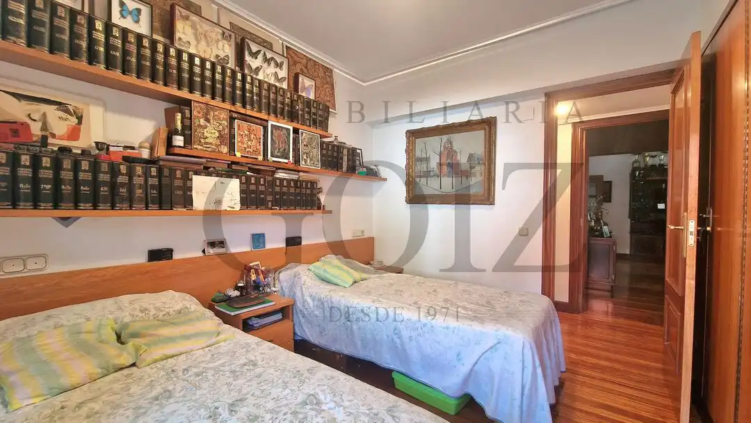 Flat with terrace for sale in Antiguo, imagen 28