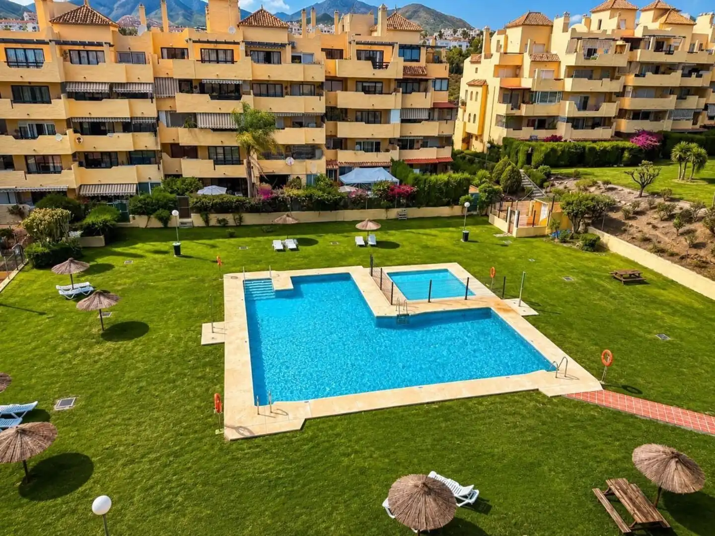 Àtic amb piscina en venda a Selwo, imagen 2