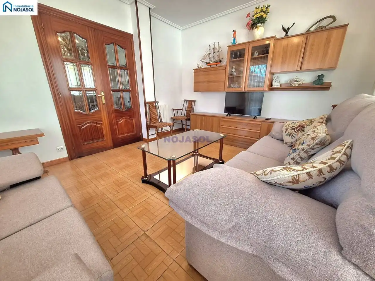 Sala d'estar de Casa o xalet de lloguer en Noja amb Calefacció, Jardí privat i Moblat