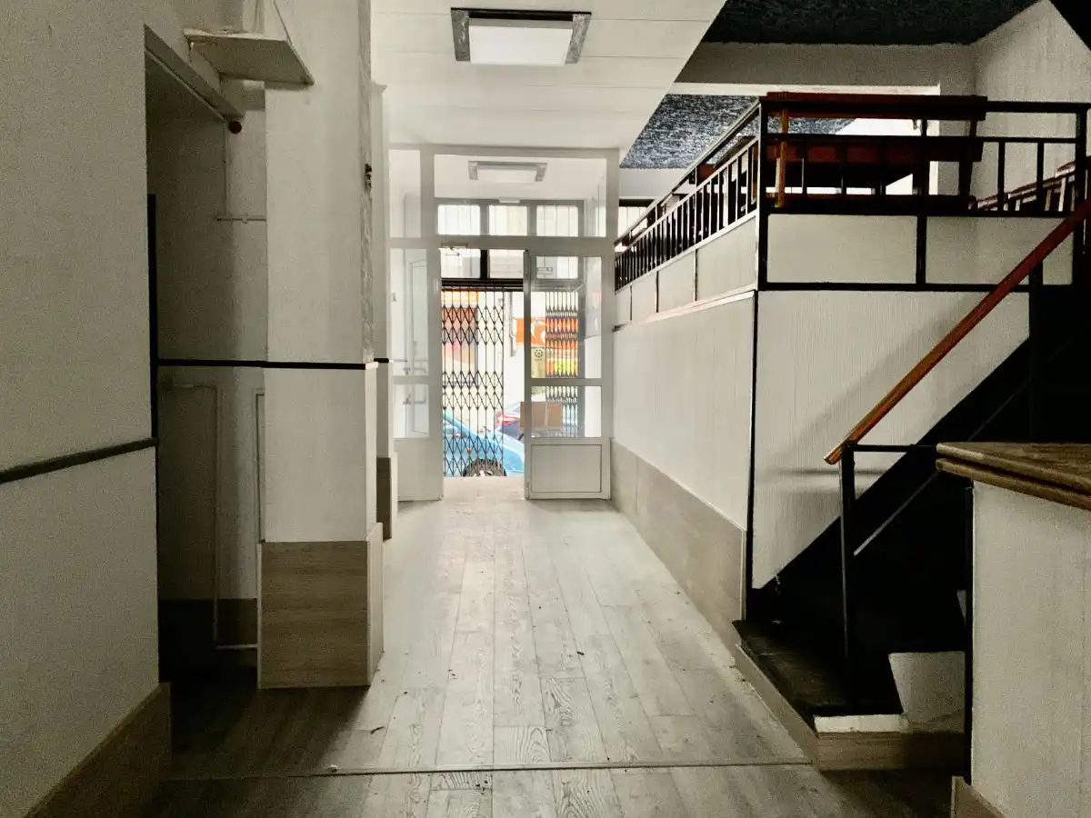 Local comercial en venda a Agra del Orzán - Ventorrillo