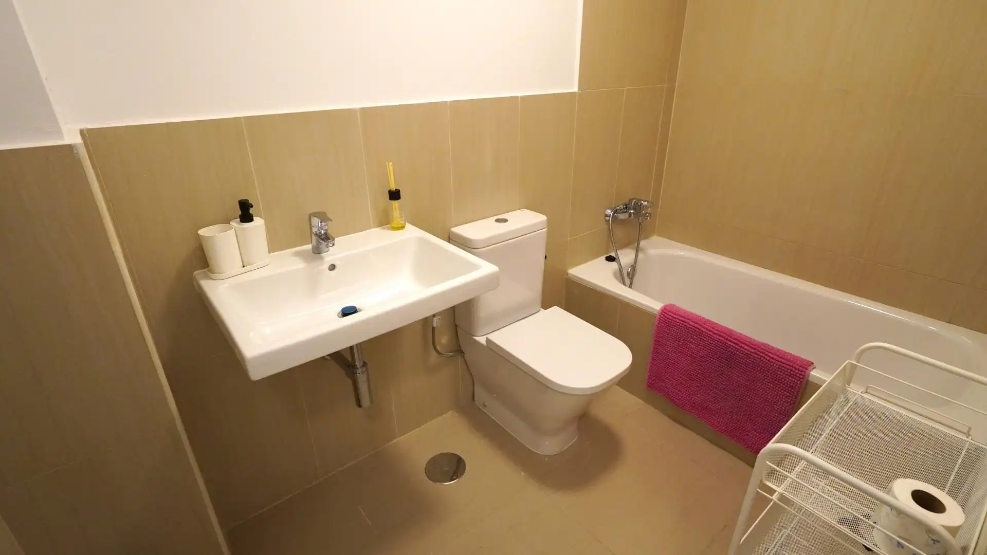 Badezimmer von Wohnung zur Miete in Las Palmas de Gran Canaria mit Möbliert